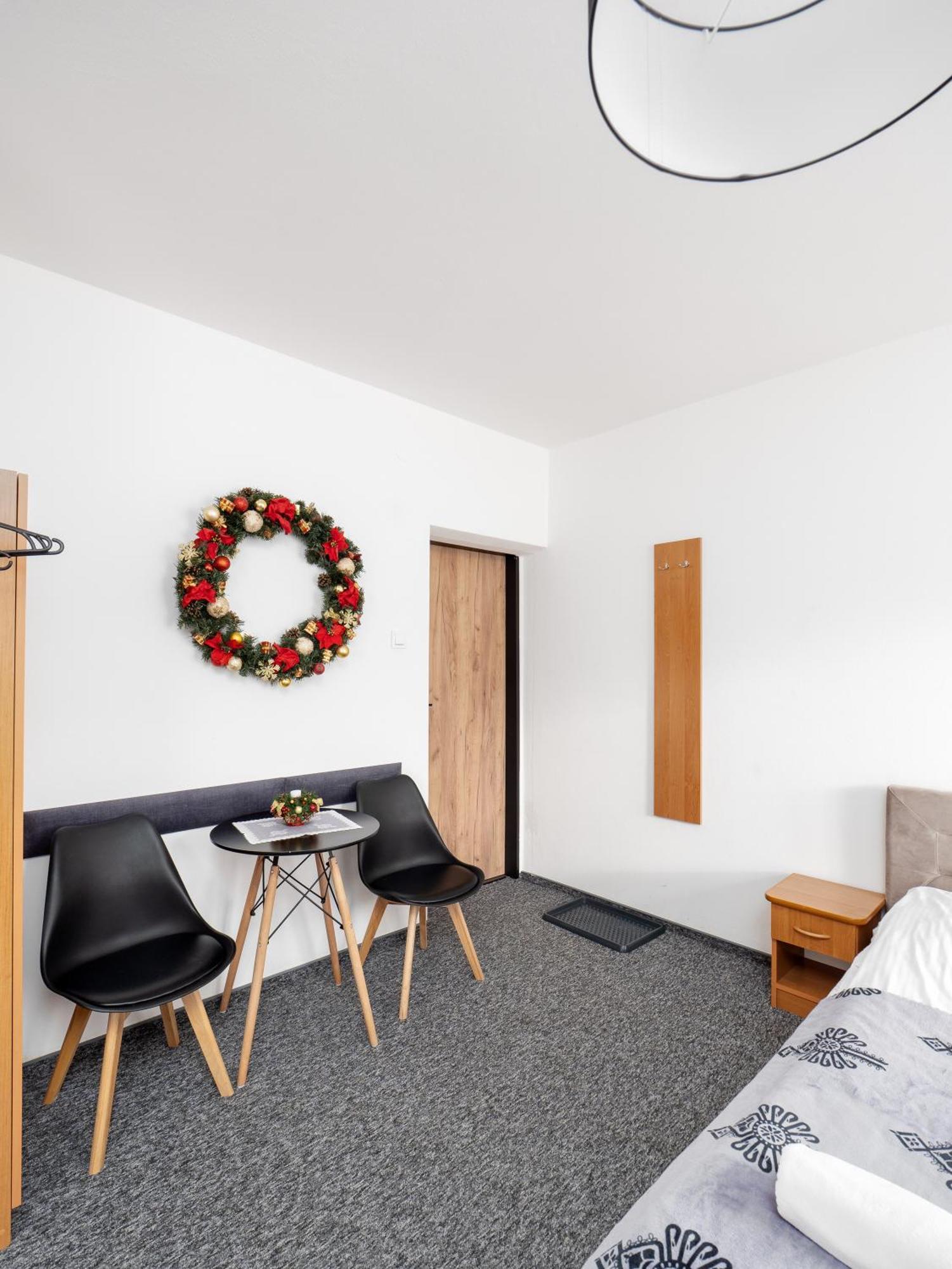 Villa 84 & Apartments - Jacuzzi, Sauna Zakopane Eksteriør billede